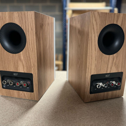 Bowers & Wilkins 607 S3 Bookshelf Speakers Oak, Trade in, Grade A
