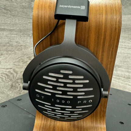Beyerdynamic DT 1990, Trade in